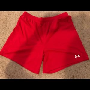 Women’s under armour red large shorts